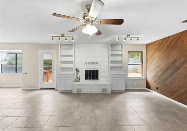 Photo 4 of Single family home for sale at 6103 Smith Oak Trl, Austin, TX 78749 | MLS# 5670579 | Listing updated on 2026-10-02