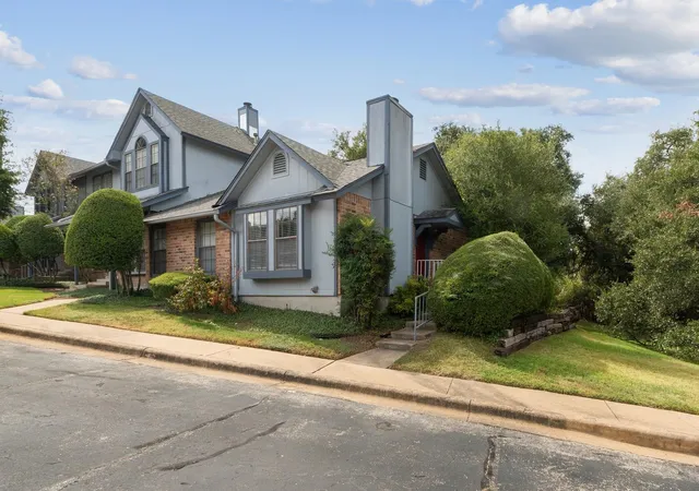 Photo 2 of Condo for sale at 1411 Gracy Farms Ln #61, Austin, TX 78758 | MLS# 5360775 | Listing updated on 2026-10-04