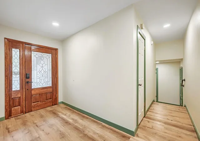 Photo 3 of Single family home for sale at 118 Phalarope Dr, Buda, TX 78610 | MLS# 7981728 | Listing updated on 2026-10-05
