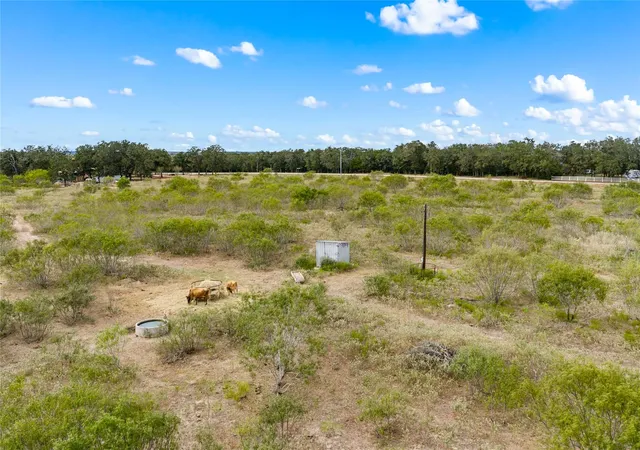 Photo 3 of House for sale at 5720 Fm 2237 Rd, Flatonia, TX 78941 | MLS# 6937482 | Listing updated on 2026-09-30