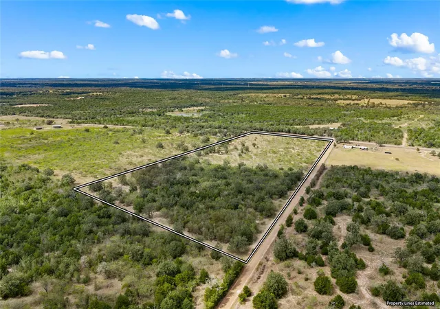 Photo 4 of House for sale at 5720 Fm 2237 Rd, Flatonia, TX 78941 | MLS# 6937482 | Listing updated on 2026-09-30