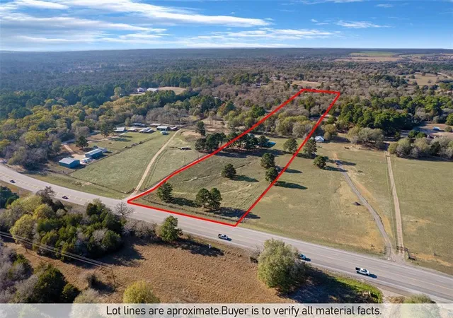 Photo 3 of Single family home for sale at 1880 E Highway 21, Paige, TX 78659 | MLS# 8182578 | Listing updated on 2026-10-05