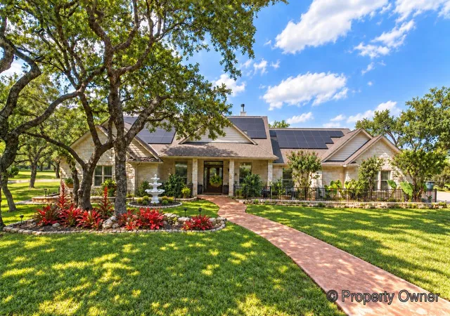 Photo 1 of Single family home for sale at 400 Bedford Dr, Spicewood, TX 78669 | MLS# 4966811 | Listing updated on 2026-10-05