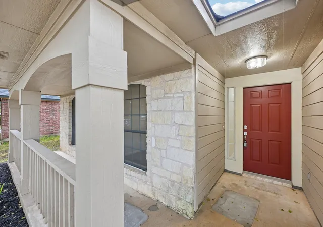 Photo 2 of Single family home for sale at 500 Britni Loop, Kyle, TX 78640 | MLS# 2886023 | Listing updated on 2026-10-09