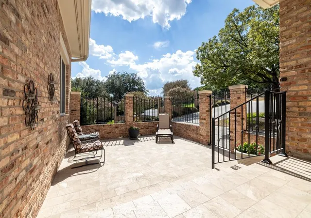 Photo 3 of Condo for sale at 3901 Belmont Park Dr #C, Austin, TX 78746 | MLS# 4943143 | Listing updated on 2026-10-02
