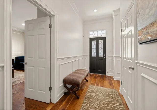 Listing Photo 4 - Condo for sale in building located at 3901 Belmont Park Dr, Austin, TX 78746 - Unit #C