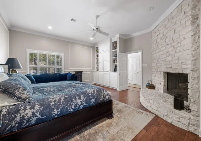 Listing Photo 5 - Condo for sale in building located at 3901 Belmont Park Dr, Austin, TX 78746 - Unit #C