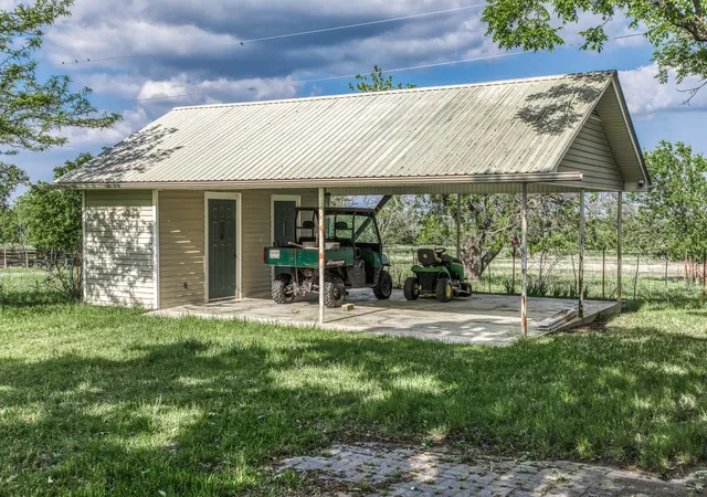 Photo 3 of House for sale at 171 County Rd 333, Goldthwaite, TX 76844 | MLS# 1680046 | Listing updated on 2026-09-30