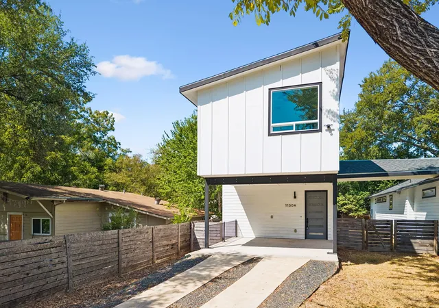 Photo 2 of Condo for sale at 1130 Spur St #A, Austin, TX 78721 | MLS# 5054777 | Listing updated on 2026-10-03
