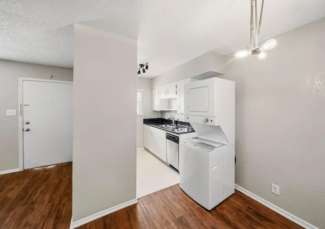 Photo 4 of Condo for sale at 2401 Manor Rd #222, Austin, TX 78722 | MLS# 4588901 | Listing updated on 2026-10-16