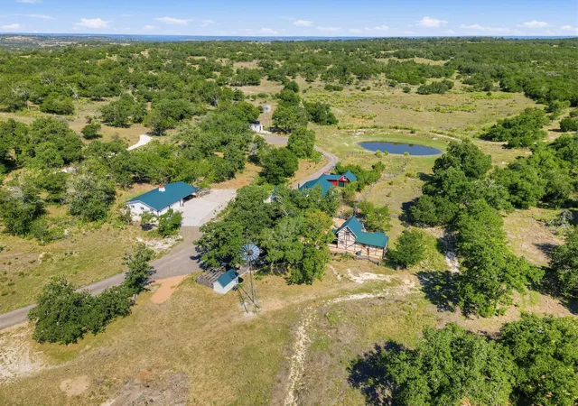 Photo 1 of Single family home for sale at 328 Himmel Rd, Fredericksburg, TX 78624 | MLS# 6172325 | Listing updated on 2026-10-05