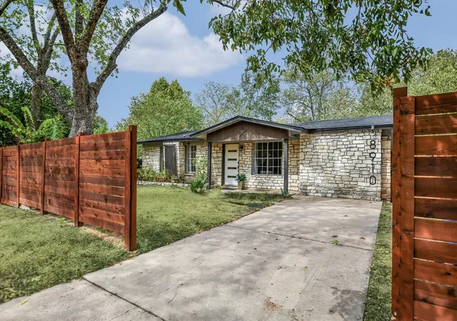 Photo 1 of Single family home for sale at 8910 Slayton Dr E, Austin, TX 78753 | MLS# 4054198 | Listing updated on 2026-10-28