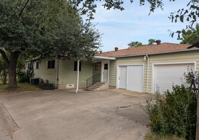 Photo 3 of Single family home for sale at 1021 S 45th Street, Temple, TX 76504 | MLS# 9207070 | Listing updated on 2026-10-07