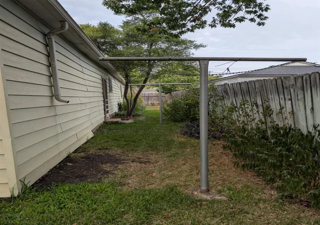 Photo 3 of Single family home for sale at 1021 S 45th Street, Temple, TX 76504 | MLS# 9207070 | Listing updated on 2026-10-07