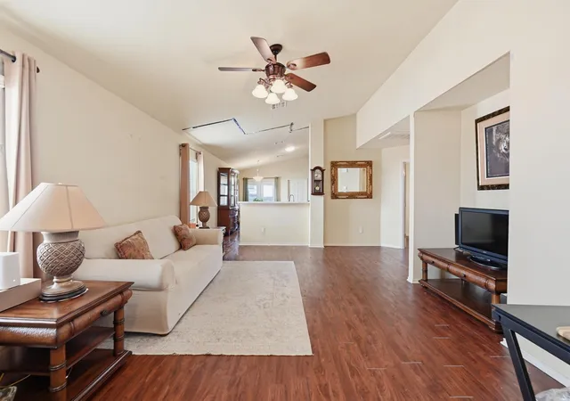 Photo 4 of Single family home for sale at 12804 Dwight Eisenhower St, Manor, TX 78653 | MLS# 5297394 | Listing updated on 2026-10-09