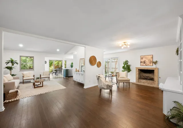Photo 2 of Single family home for sale at 5109 Fort Mason Dr, Austin, TX 78745 | MLS# 2610521 | Listing updated on 2026-10-02