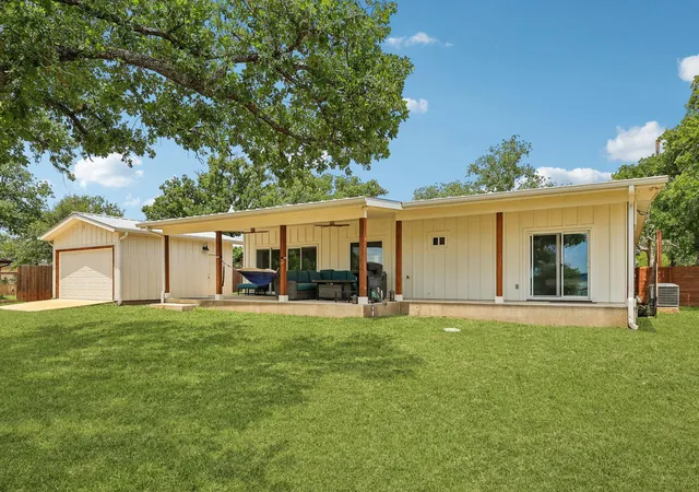 Photo 3 of Single family home for sale at 114 Agarita Dr, Burnet, TX 78611 | MLS# 9812004 | Listing updated on 2026-10-02