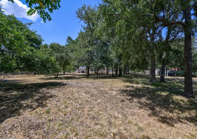 Photo 2 of Single family home for sale at 452 County Rd 3081, Lampasas, TX 76550 | MLS# 4445259 | Listing updated on 2026-10-02