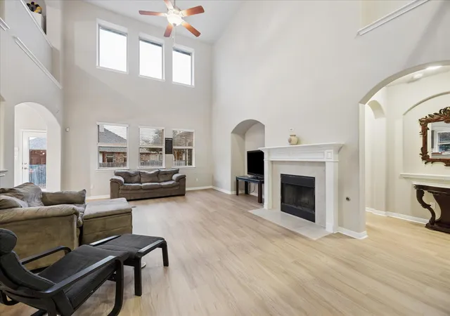 Photo 4 of Single family home for sale at 17900 Misty Harbor Dr, Pflugerville, TX 78660 | MLS# 6831164 | Listing updated on 2026-10-31