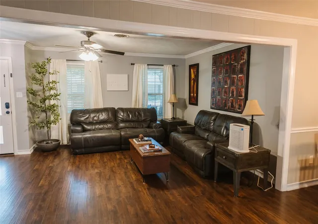 Photo 4 of Single family home for sale at 1200 Garden Ln, Bryan, TX 77802 | MLS# 5573687 | Listing updated on 2026-10-02