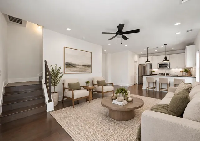 Photo 1 of Single family home for sale at 1008 Muse Ln, Austin, TX 78702 | MLS# 7653595 | Listing updated on 2026-10-26