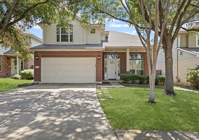 Single family home for sale at 2633 Bolton St, Austin, TX 78748 | MLS# 6573098