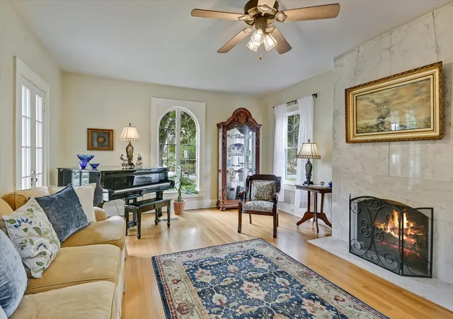 Photo 4 of Single family home for sale at 106 W 32nd Street, Austin, TX 78705 | MLS# 7637220 | Listing updated on 2026-10-06
