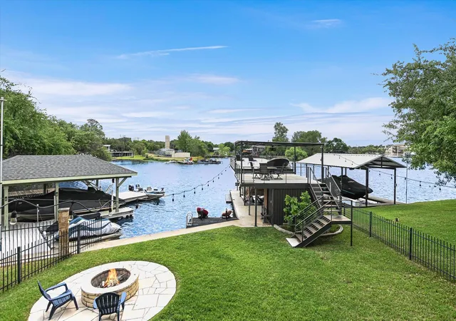 Photo 3 of Single family home for sale at 503 Shorewood Cir, Granite Shoals, TX 78654 | MLS# 8748827 | Listing updated on 2026-10-04