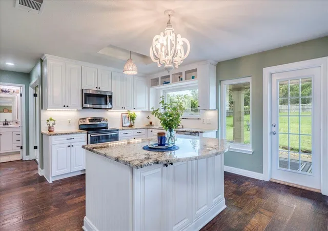 Photo 2 of Single family home for sale at 200 S Prairie Ln, Georgetown, TX 78633 | MLS# 9171782 | Listing updated on 2026-10-26