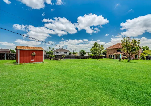 Photo 4 of Single family home for sale at 200 S Prairie Ln, Georgetown, TX 78633 | MLS# 9171782 | Listing updated on 2026-10-26