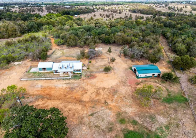 Photo 2 of Single family home for sale at 301 County Rd 491, Elgin, TX 78621 | MLS# 5314575 | Listing updated on 2026-10-06
