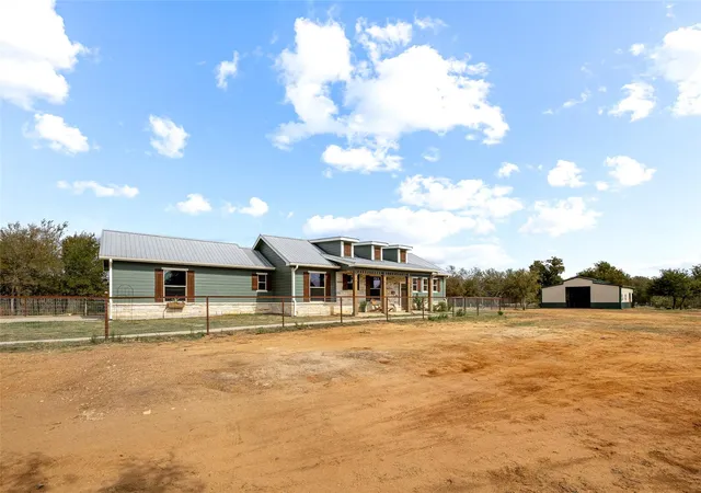 Photo 3 of Single family home for sale at 301 County Rd 491, Elgin, TX 78621 | MLS# 5314575 | Listing updated on 2026-10-06