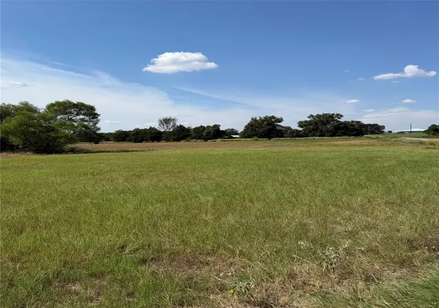 Photo 1 of Land for sale at Tbd Richmond St, Mc Dade, TX 78650 | MLS# 2995166 | Listing updated on 2026-10-01