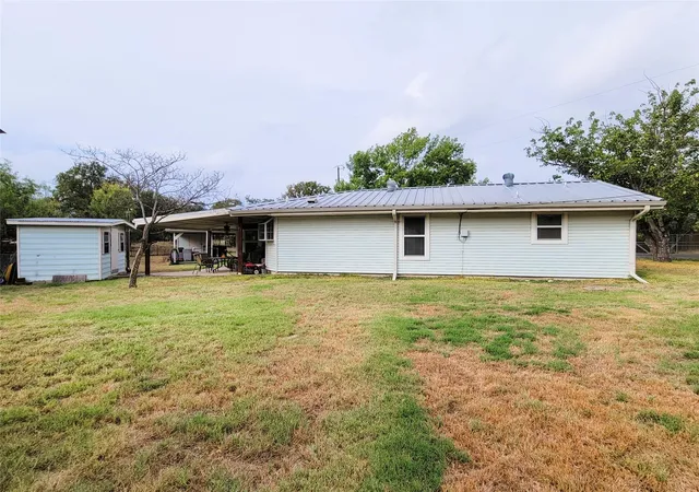 Photo 4 of Single family home for sale at 1208 Prairie Crk Rd, Granite Shoals, TX 78654 | MLS# 5242629 | Listing updated on 2026-10-07
