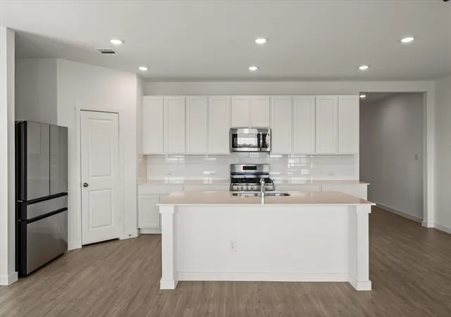Photo 2 of Single family home for sale at 14114 Hertford Shire Shr, San Antonio, TX 78245 | MLS# 7715369 | Listing updated on 2026-10-03