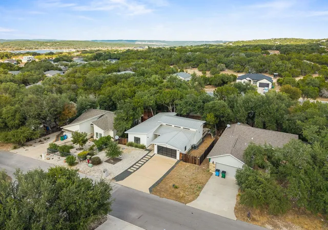 Photo 2 of Single family home for sale at 1917 Owens Ln, Lago Vista, TX 78645 | MLS# 7200958 | Listing updated on 2026-10-06