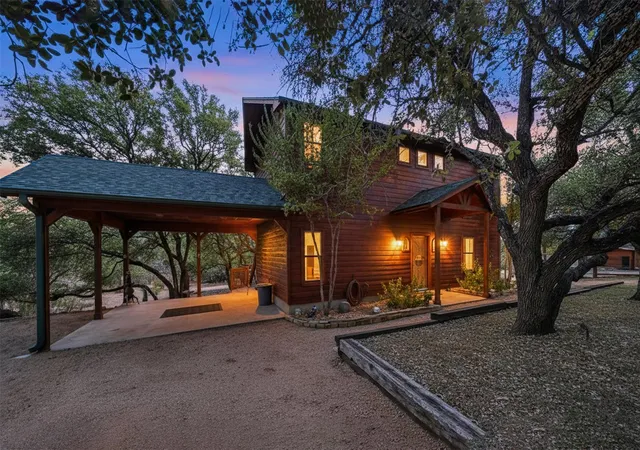 Photo 1 of Single family home for sale at 601 Echo Dr, Spicewood, TX 78669 | MLS# 5482944 | Listing updated on 2026-10-04