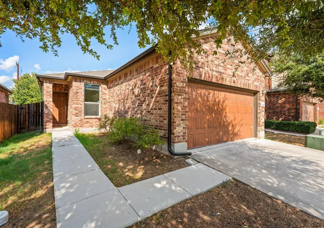 Photo 2 of Single family home for sale at 2008 Fretboard St, Round Rock, TX 78664 | MLS# 5429843 | Listing updated on 2026-10-03