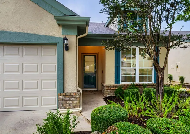 Photo 2 of Single family home for sale at 532 Farm Hl Dr, Georgetown, TX 78633 | MLS# 1062405 | Listing updated on 2026-10-06