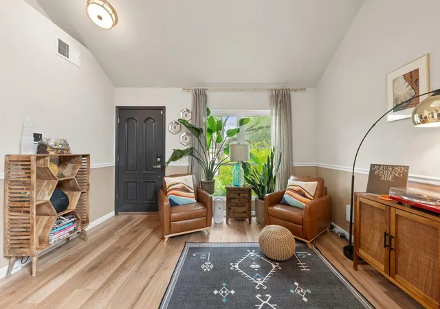 Photo 4 of Single family home for sale at 11112 Whiskey River Dr, Austin, TX 78748 | MLS# 5578053 | Listing updated on 2026-10-03