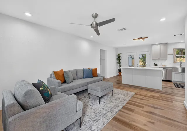 Photo 3 of Single family home for sale at 204 Chippendale Ave, Austin, TX 78745 | MLS# 2270615 | Listing updated on 2026-10-03