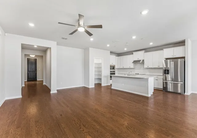 Photo 4 of Single family home for sale at 4009 Milano River Rd, Hutto, TX 78634 | MLS# 5038070 | Listing updated on 2026-10-25