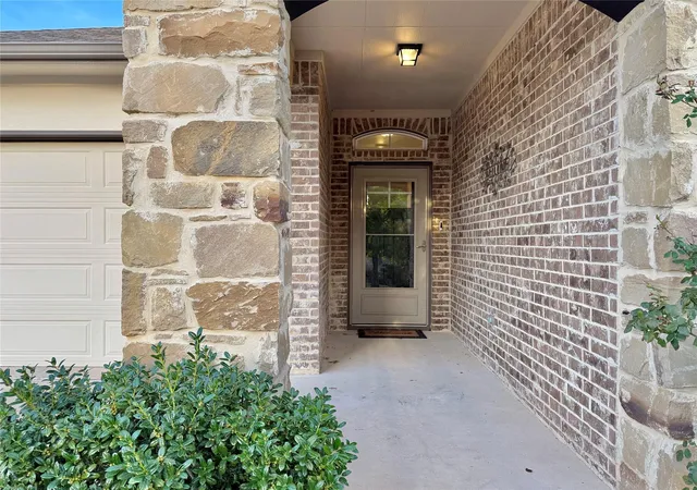 Photo 3 of Single family home for sale at 2236 Singletree Bnd, Georgetown, TX 78628 | MLS# 7838005 | Listing updated on 2026-10-29