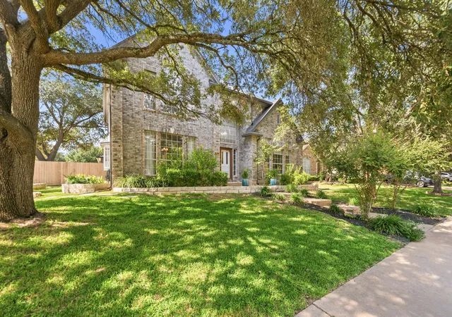Photo 1 of Single family home for sale at 10416 Walpole Ln, Austin, TX 78739 | MLS# 8696267 | Listing updated on 2026-10-10