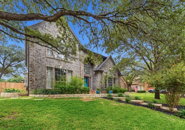 Photo 3 of Single family home for sale at 10416 Walpole Ln, Austin, TX 78739 | MLS# 8696267 | Listing updated on 2026-10-29