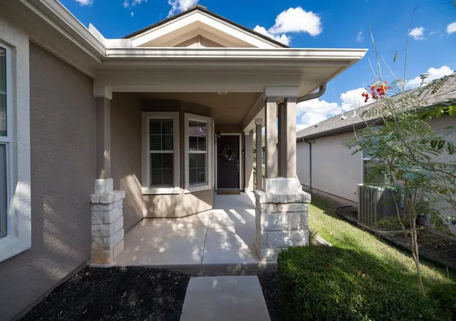 Photo 2 of Single family home for sale at 408 Sheldon Lake Dr, Georgetown, TX 78633 | MLS# 8844576 | Listing updated on 2026-10-10