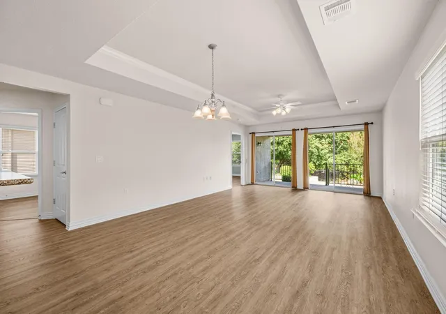 Photo 4 of Single family home for sale at 408 Sheldon Lake Dr, Georgetown, TX 78633 | MLS# 8844576 | Listing updated on 2026-10-10