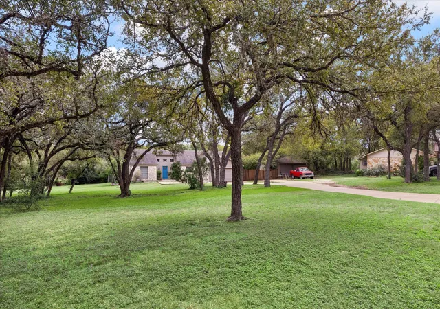 Photo 2 of Single family home for sale at 2307 Sparrow Dr, Manchaca, TX 78652 | MLS# 7313061 | Listing updated on 2026-10-29