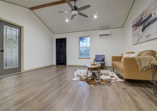 Photo 3 of Single family home for sale at 2848 Indian Trl, Kingsland, TX 78639 | MLS# 2190876 | Listing updated on 2026-10-03