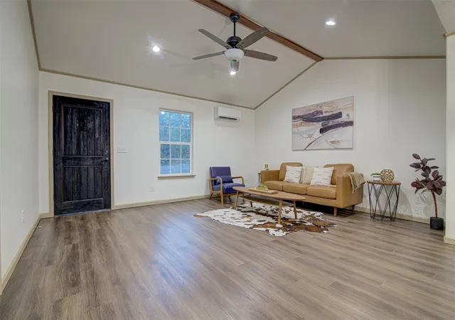 Photo 3 of Single family home for sale at 2848 Indian Trl, Kingsland, TX 78639 | MLS# 2190876 | Listing updated on 2026-10-03